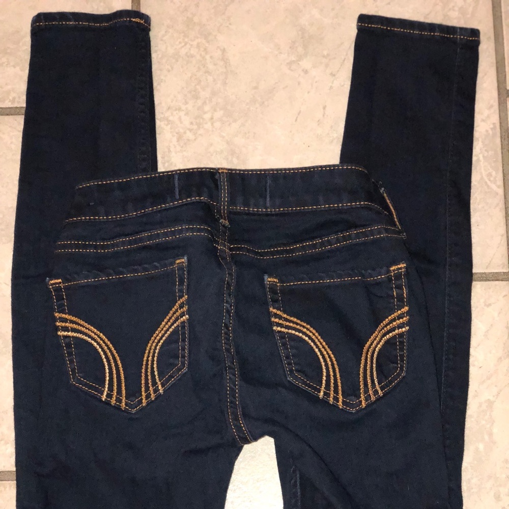Hollister dark denim Jeggings 00R w 23 L 29